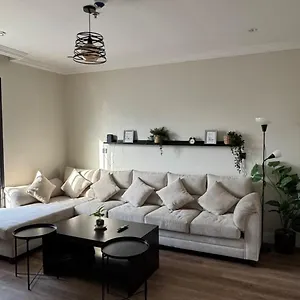 https://cozy-1br-5-min-to-corniche-smart-entry.hotelsdammam.com